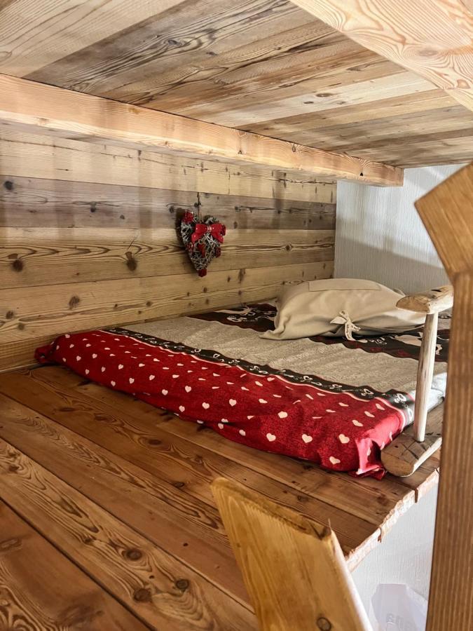 Nido Di Cloe Apartment Sestriere Bagian luar foto
