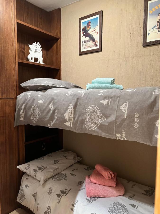 Nido Di Cloe Apartment Sestriere Bagian luar foto